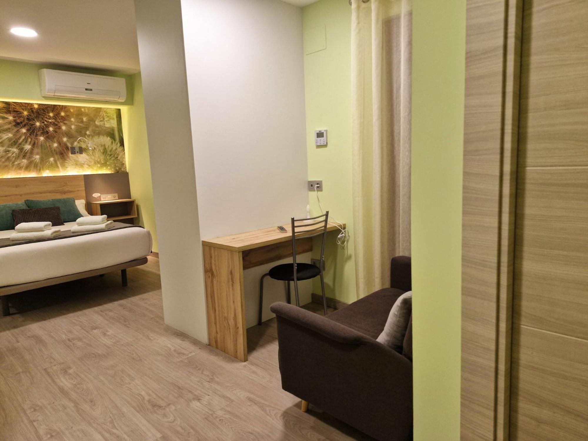 Feeling Home - Suites&Rooms León Zewnętrze zdjęcie