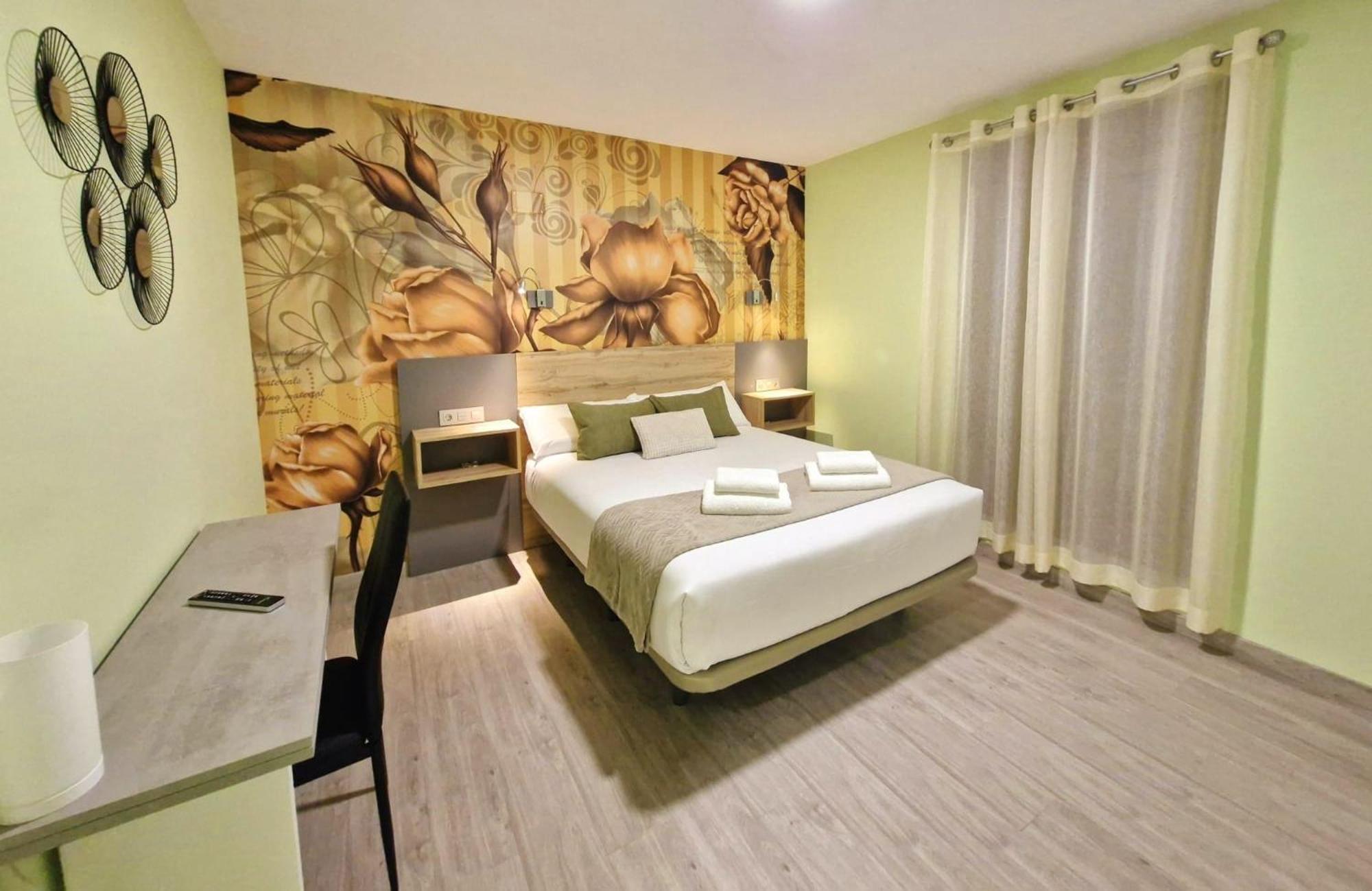 Feeling Home - Suites&Rooms León Zewnętrze zdjęcie