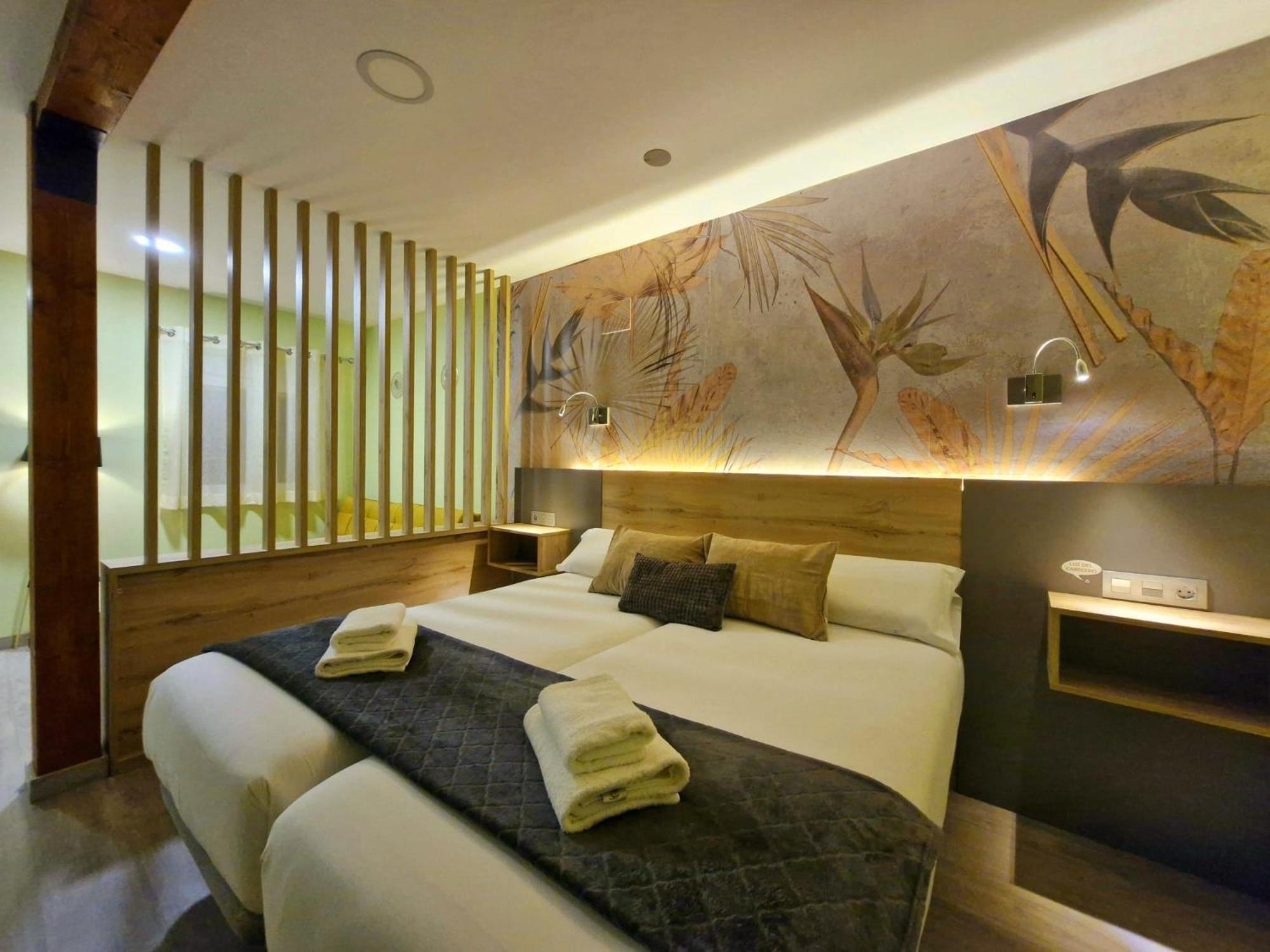 Feeling Home - Suites&Rooms León Zewnętrze zdjęcie