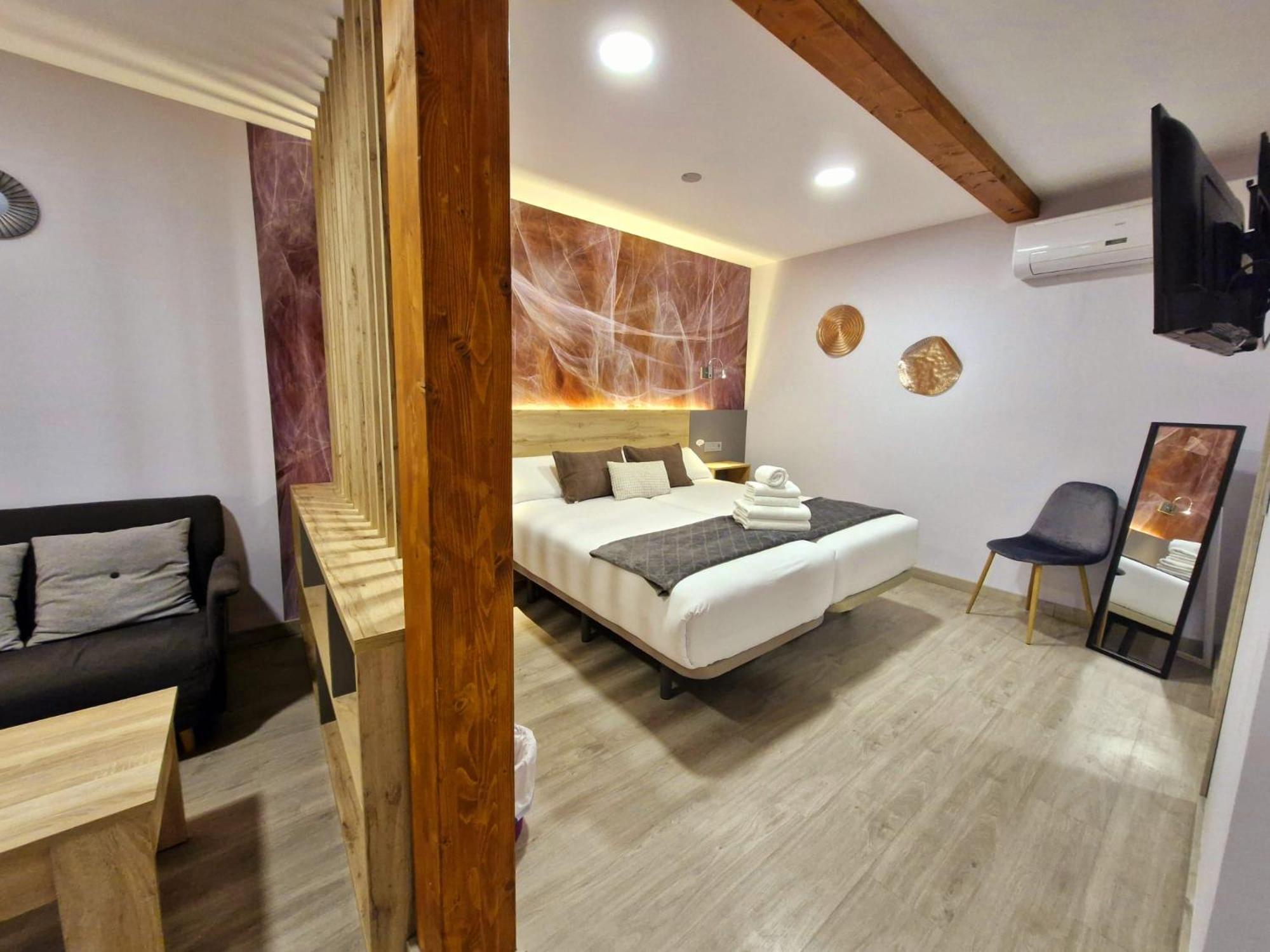 Feeling Home - Suites&Rooms León Zewnętrze zdjęcie