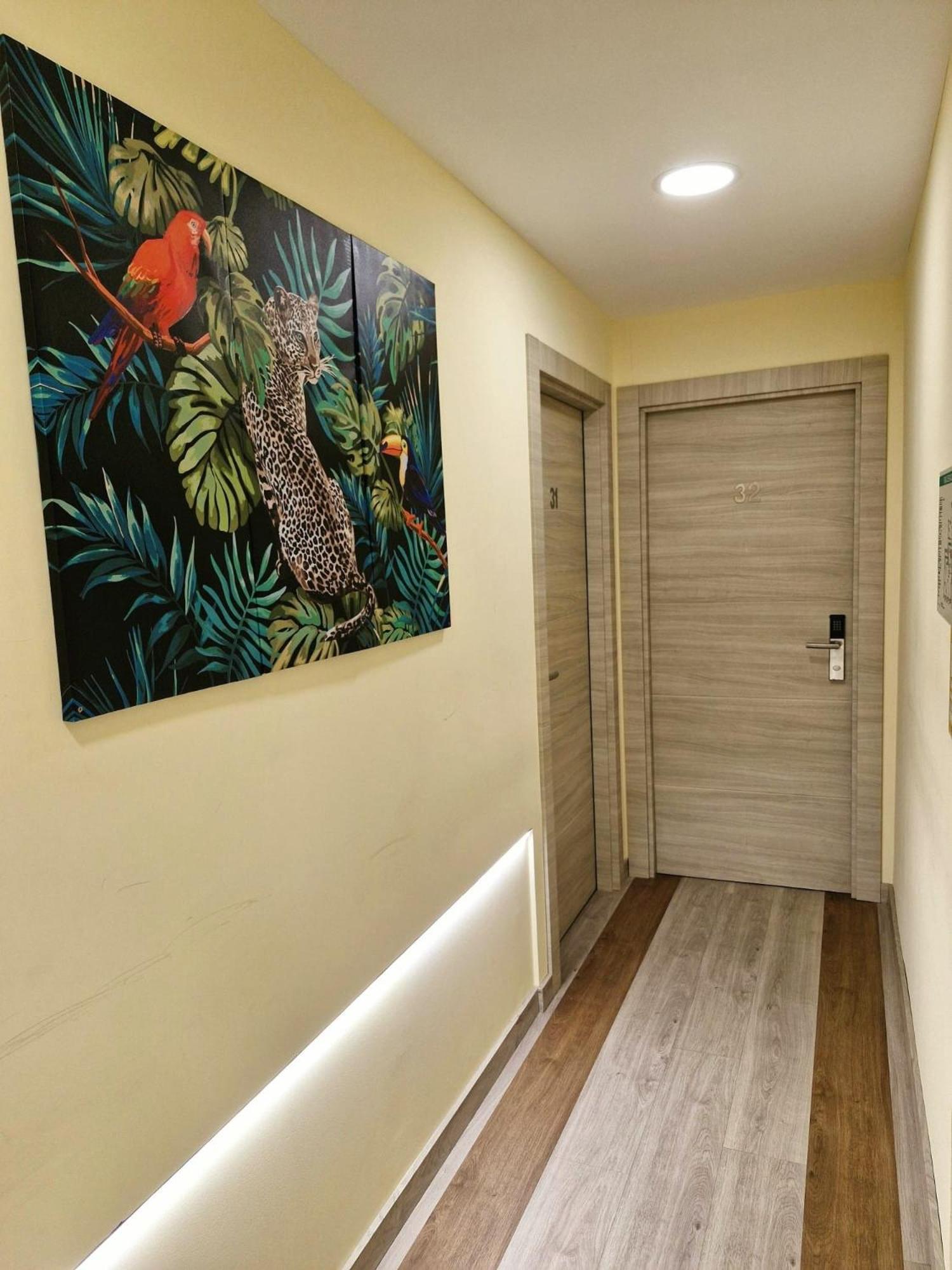Feeling Home - Suites&Rooms León Zewnętrze zdjęcie