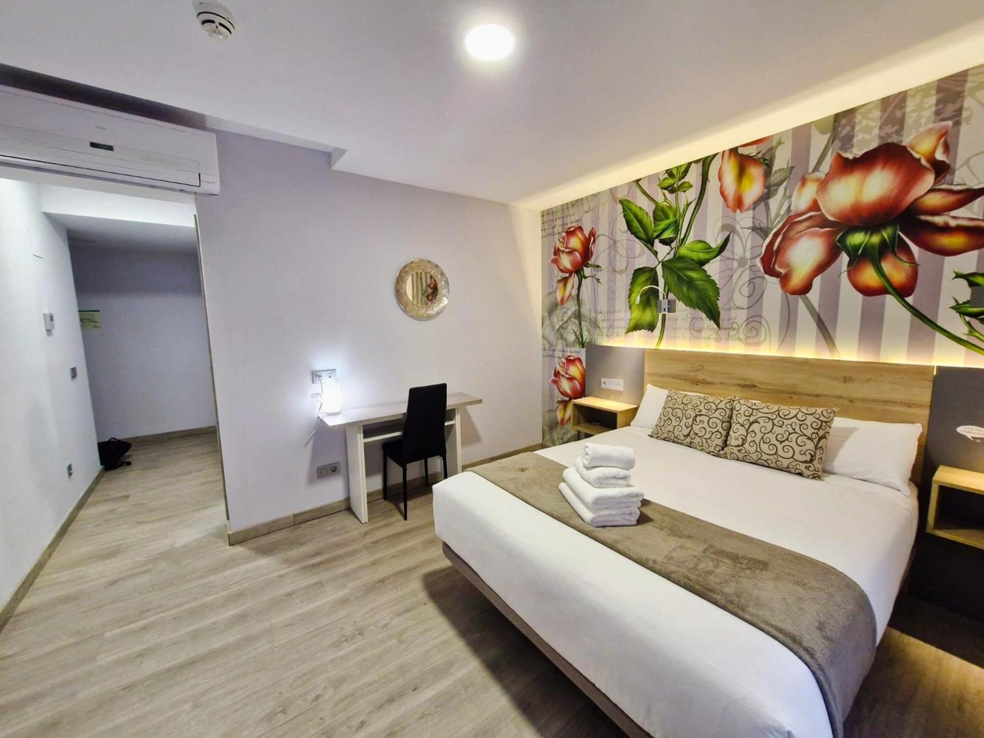Feeling Home - Suites&Rooms León Zewnętrze zdjęcie