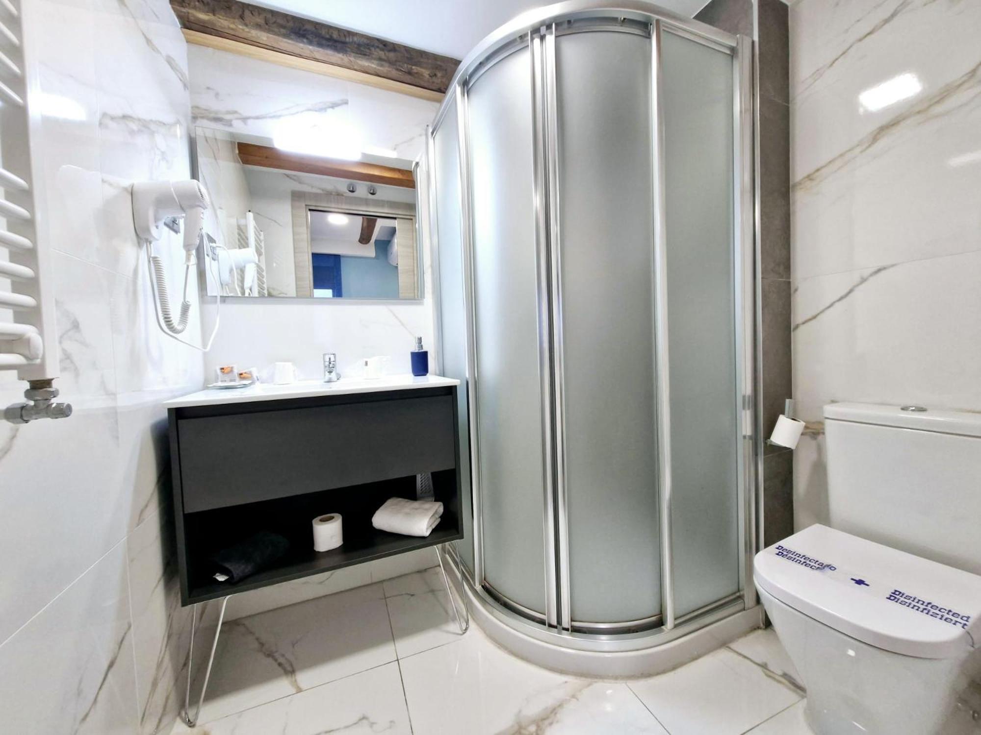 Feeling Home - Suites&Rooms León Zewnętrze zdjęcie