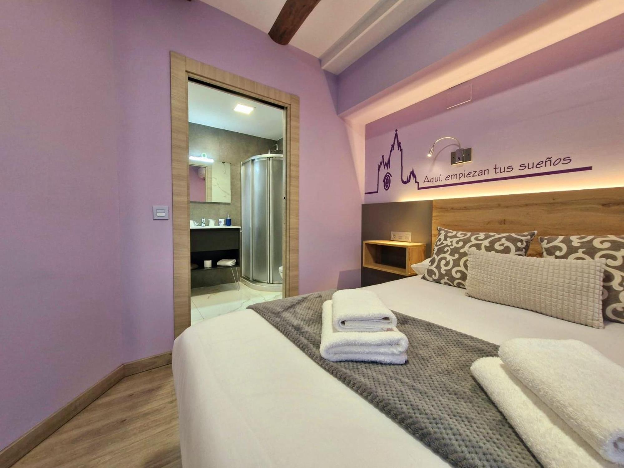 Feeling Home - Suites&Rooms León Zewnętrze zdjęcie