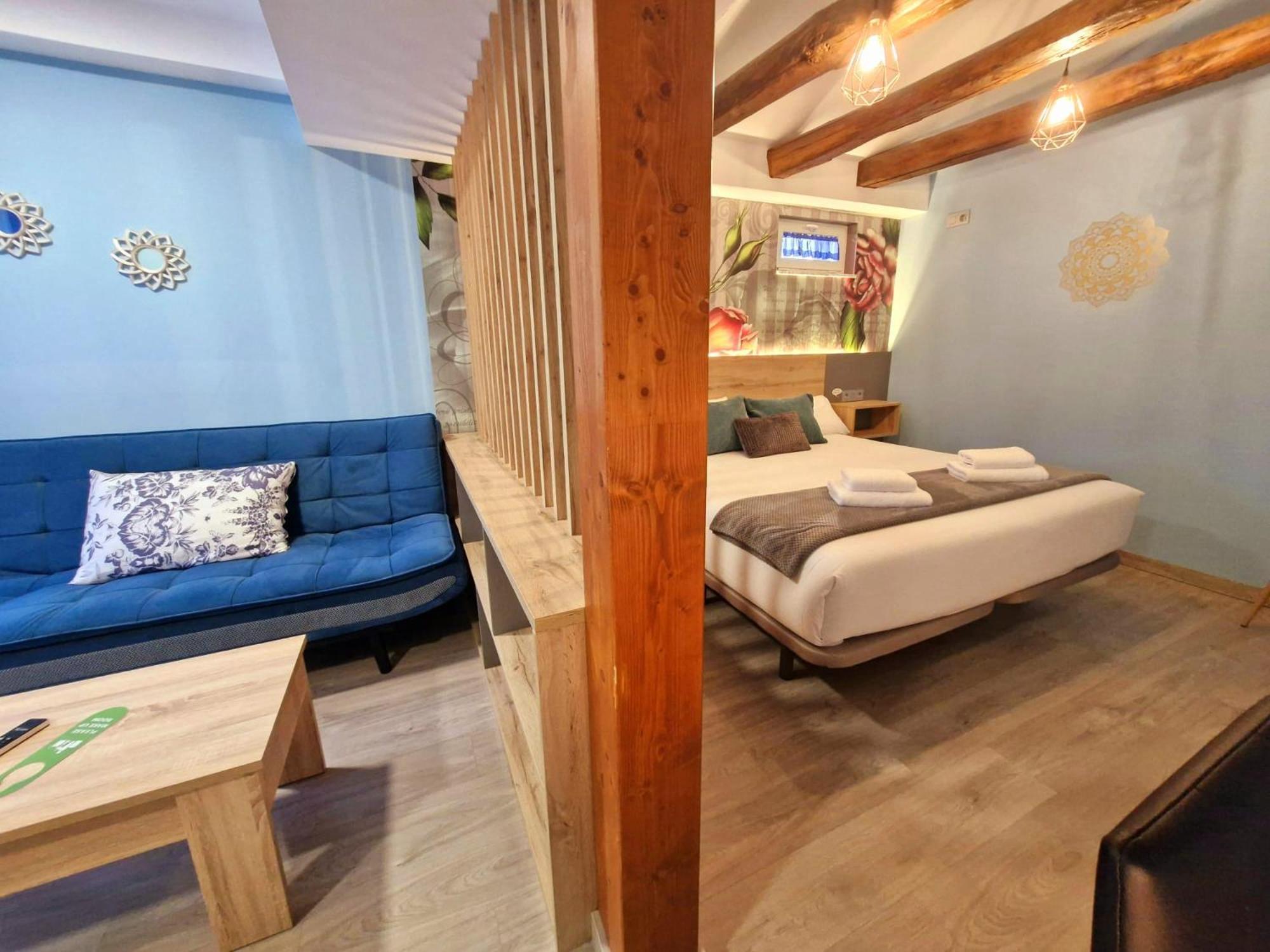 Feeling Home - Suites&Rooms León Zewnętrze zdjęcie