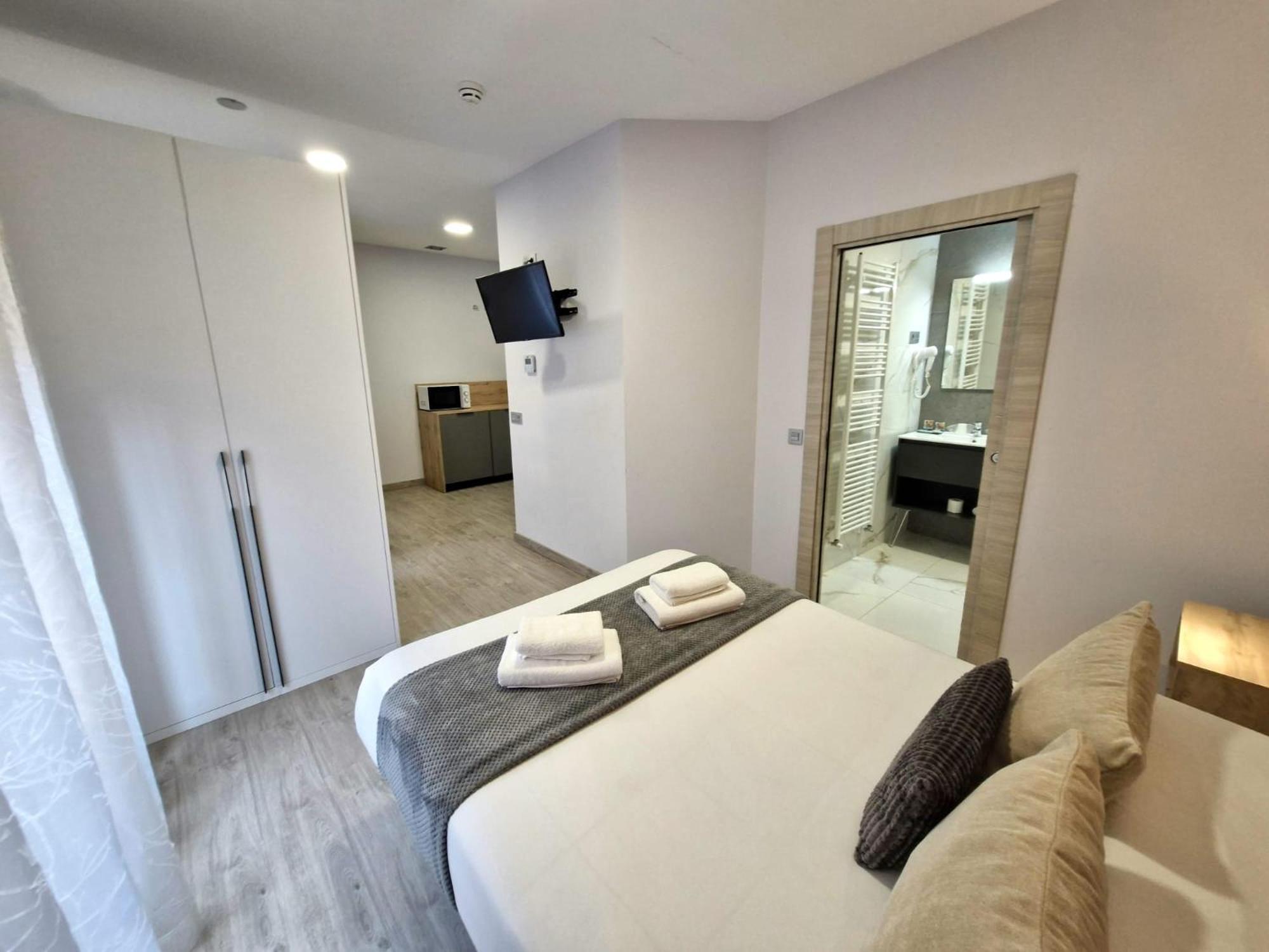 Feeling Home - Suites&Rooms León Zewnętrze zdjęcie
